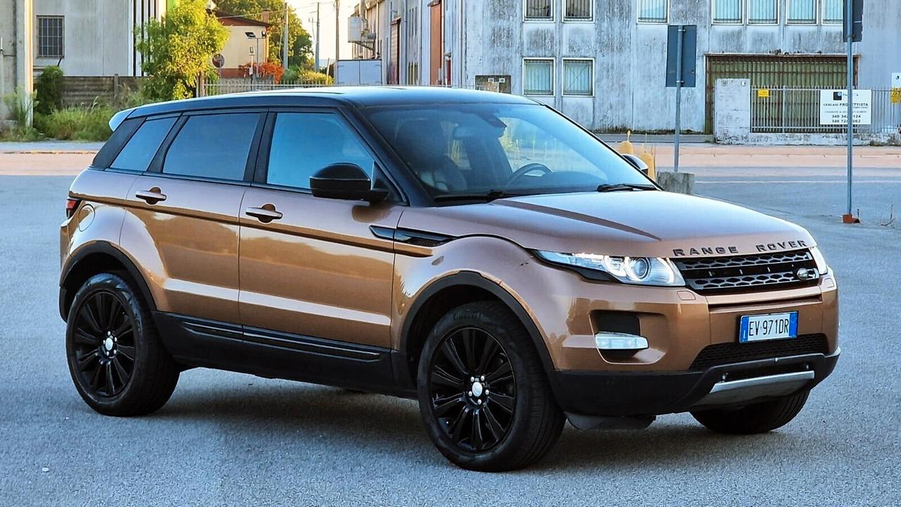 LAND Range Rover Evoque 2.2 TD4 5p. Pure Tech Pack Launch Edition