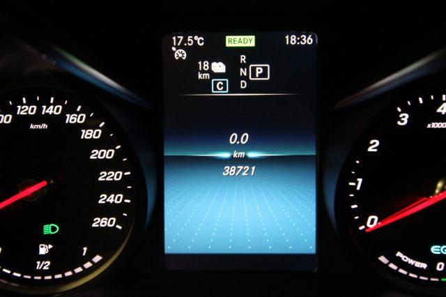 MERCEDES-BENZ GLC 300 e 4Matic EQ-Power Business Extra