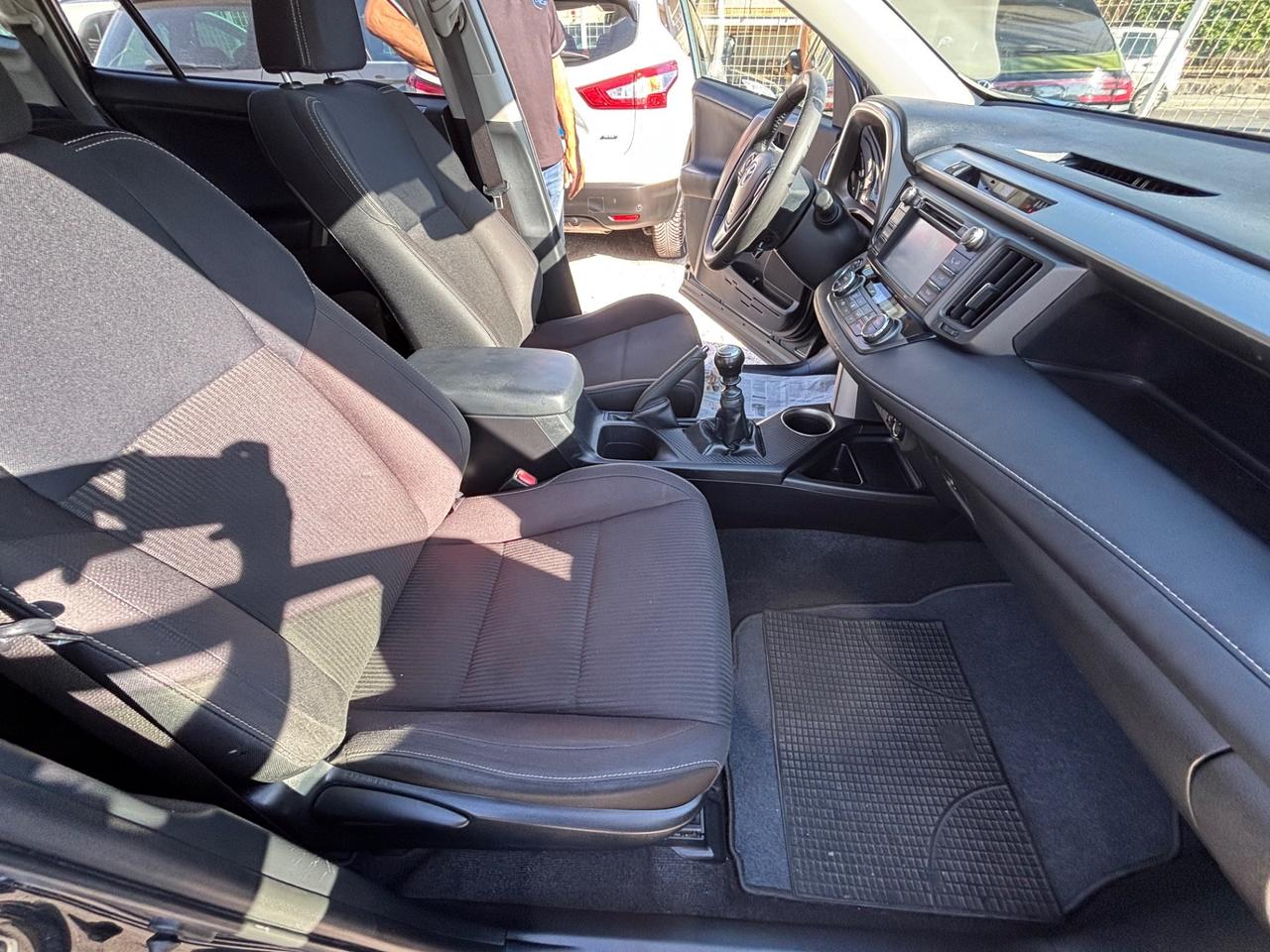 TOYOTA RAV-4 2.0 D-4D 4WD FULL OPTIONAL PERFETTO