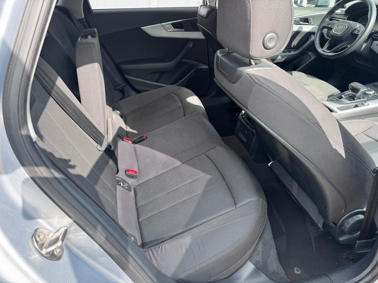 Audi A4 Avant 2.0 TDI 122 CV S tronic Business
