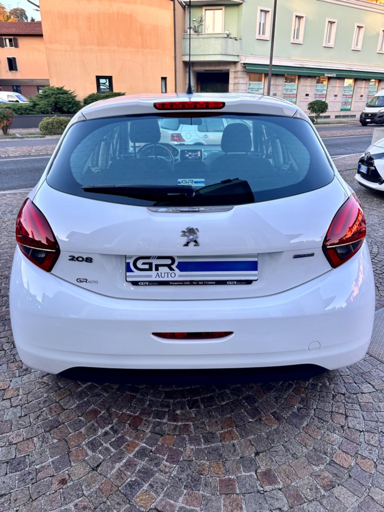 Peugeot 208 - 1.2Bz 82Cv 5P - Neopatentati