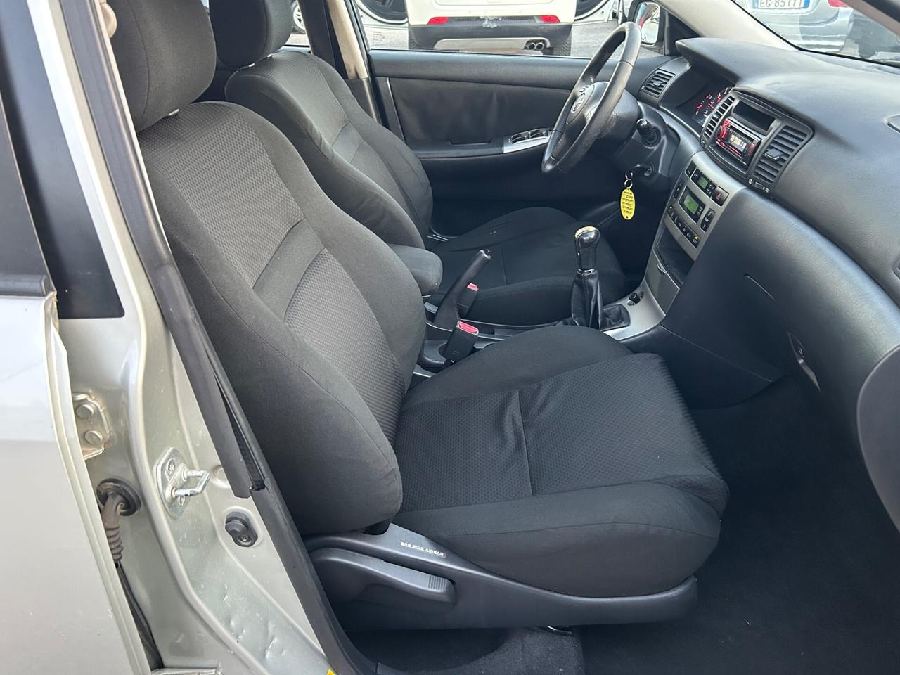 Toyota Corolla 2.0 16V D-4D 5 porte Sol