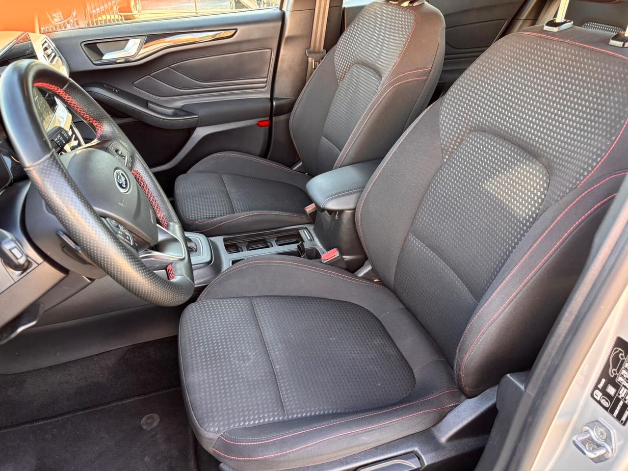Ford Focus 1.0 EcoBoost Hybrid 125 CV 5p. ST-Line