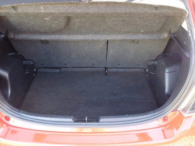 TOYOTA Yaris 1.0 5 porte Lounge