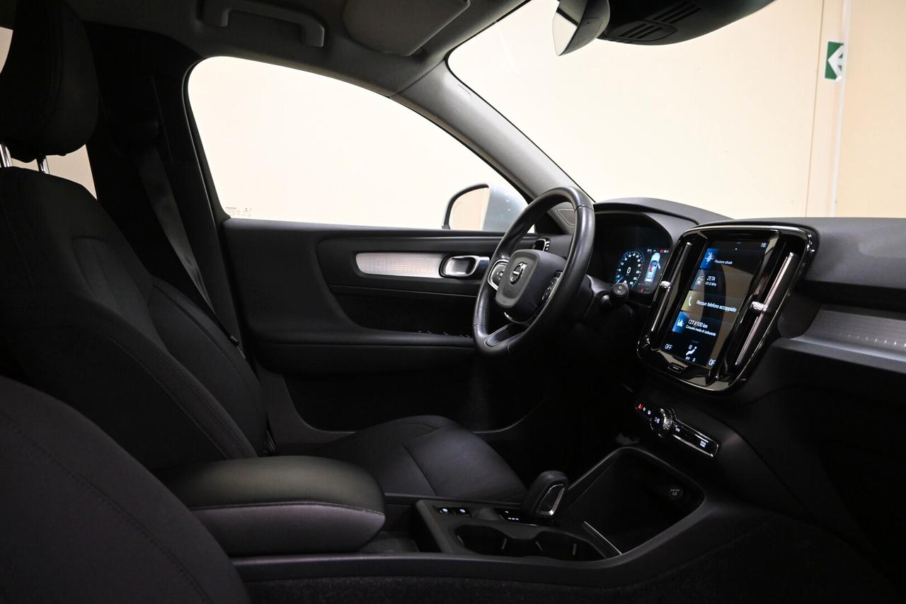 VOLVO XC40 (2017-->) XC40 T4 Recharge Plug-in H...