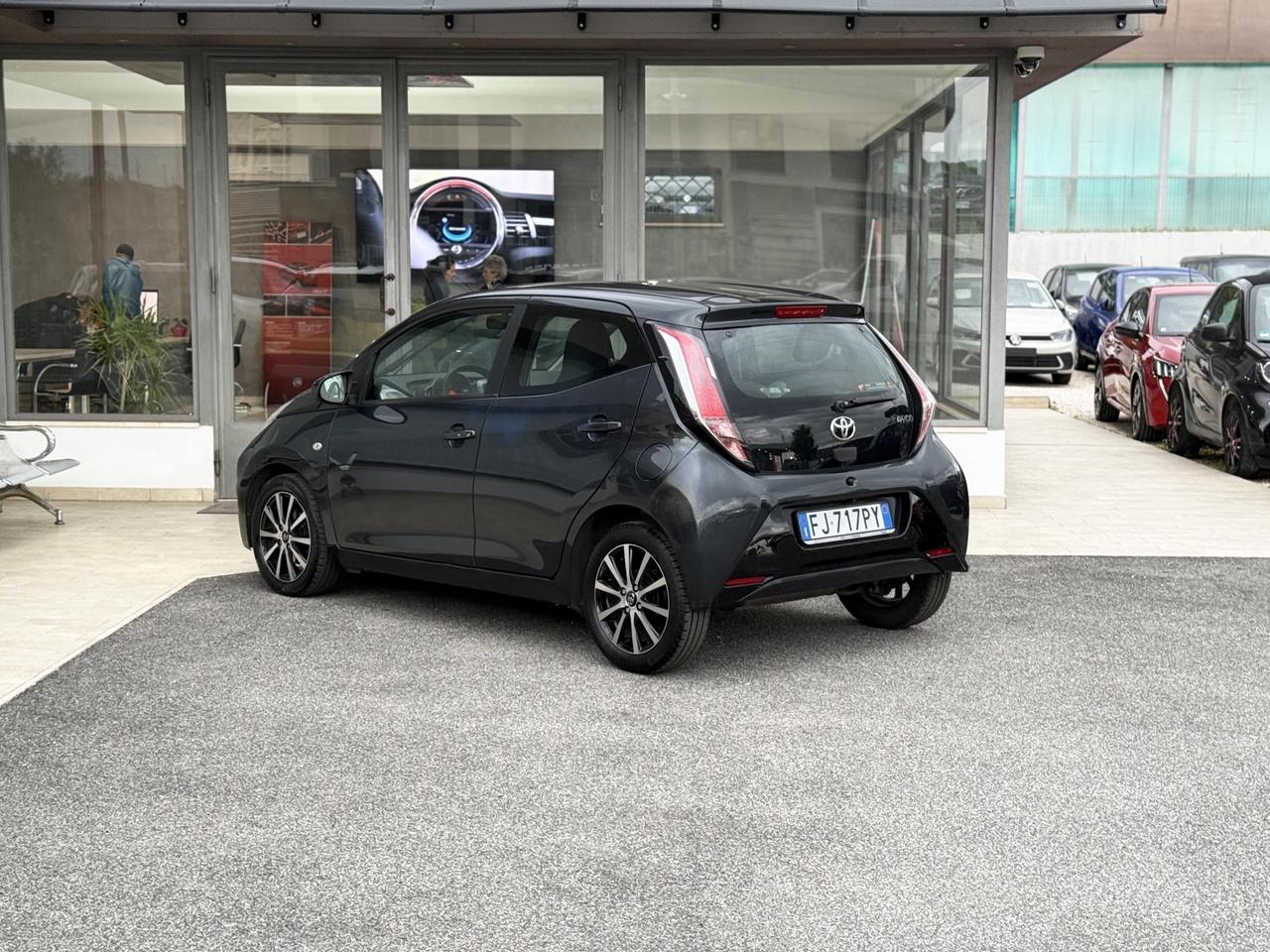 Toyota Aygo 1.0 69CV E6 Neo Automatica - 2017
