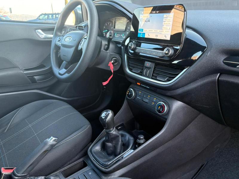 Ford Fiesta 5 Porte 1.1 BENZ 70cv ADATTA NEOPATENTATI