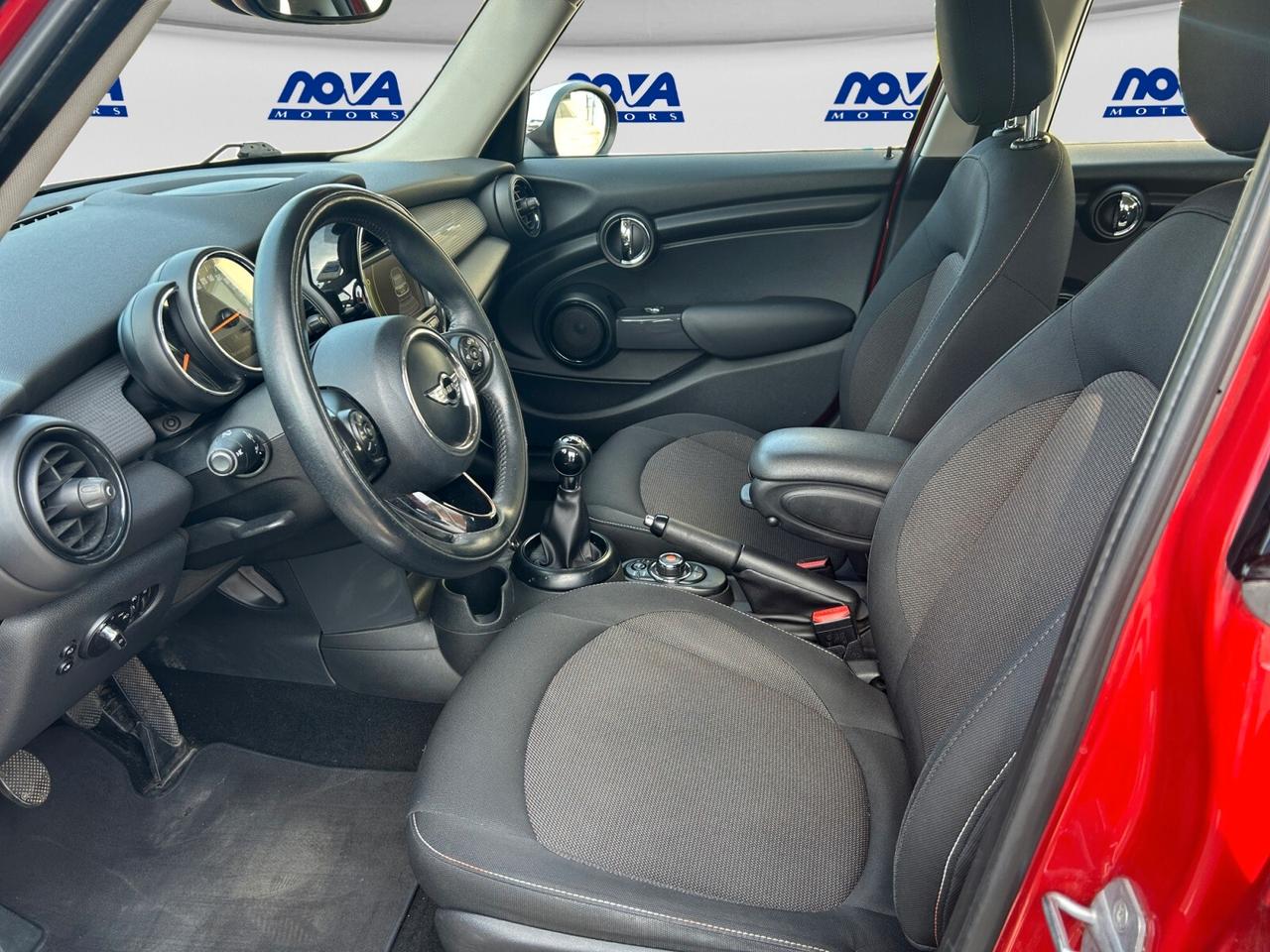 Mini 1.5 Cooper D Business 5 porte OK NEOPATENTATI NAVY