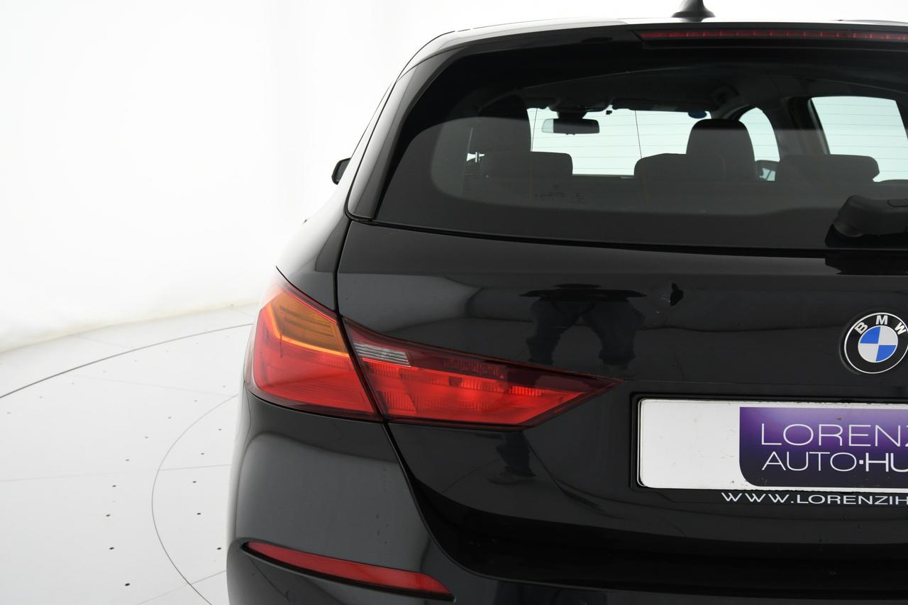 BMW 116d Business Advantage auto APPLE CARPLAY+NEOPATENTATI