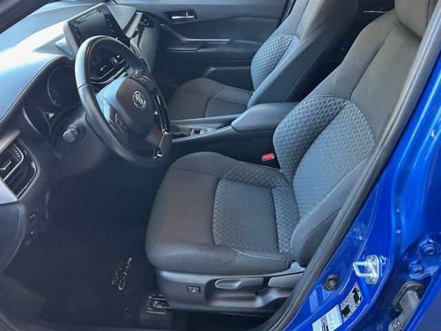 TOYOTA C-HR 1.8 Hybrid E-CVT Business