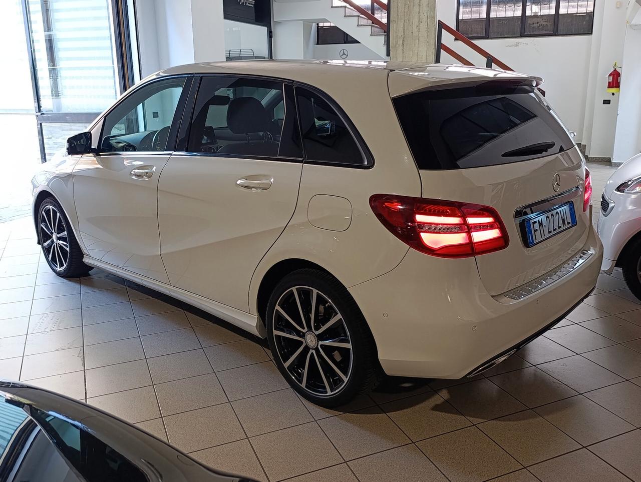 Mercedes-benz B180 d Euro 6 Sport Pack Night restyling Navi/Led/Full