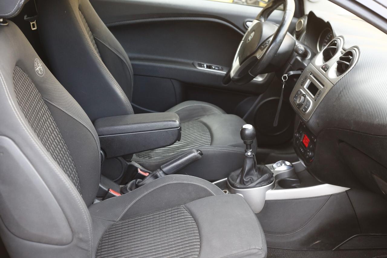 Alfa Romeo MiTo 1.4 78 CV Distinctive