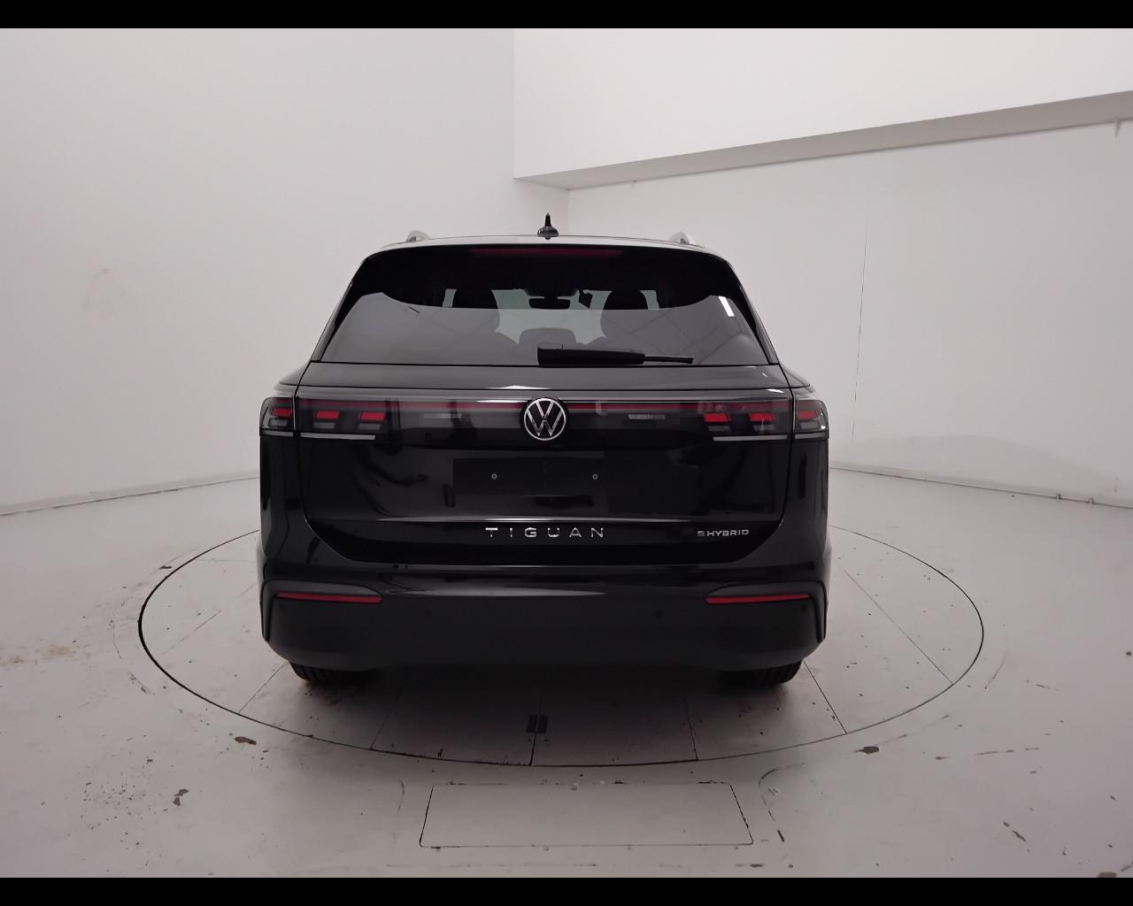 VOLKSWAGEN Tiguan III 2024 - Tiguan 1.5 tsi ehybrid Edition Plus 204cv dsg