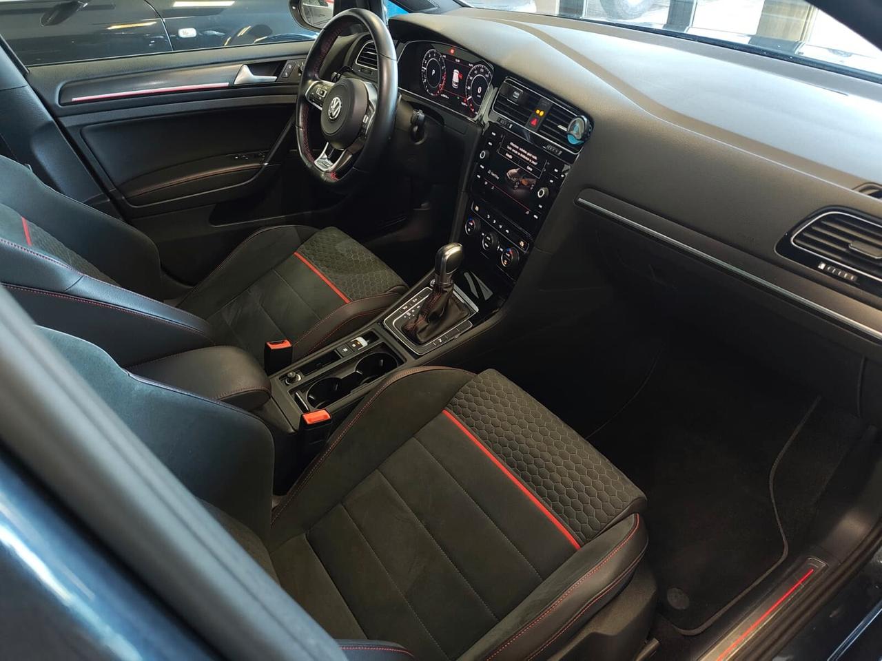 Volkswagen Golf GTI Performance 245CV DSG