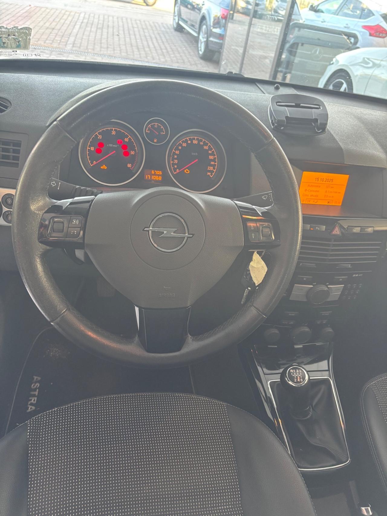 Opel Astra 1.7 CDTI 110CV 5 porte Cosmo