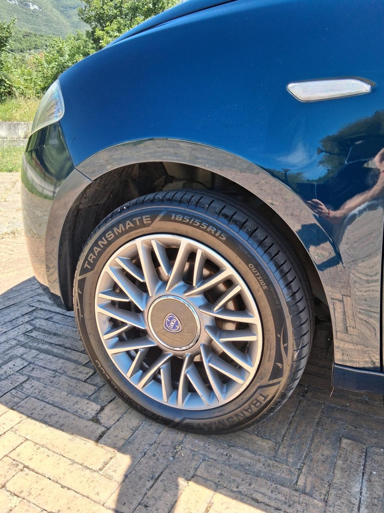 Lancia Ypsilon 1.3 MJT 16V 80 CV 5 porte S&S Gold