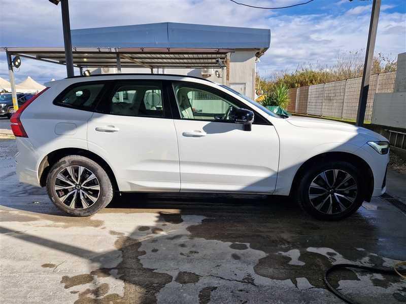 VOLVO XC60 B4 D automatico Plus Dark