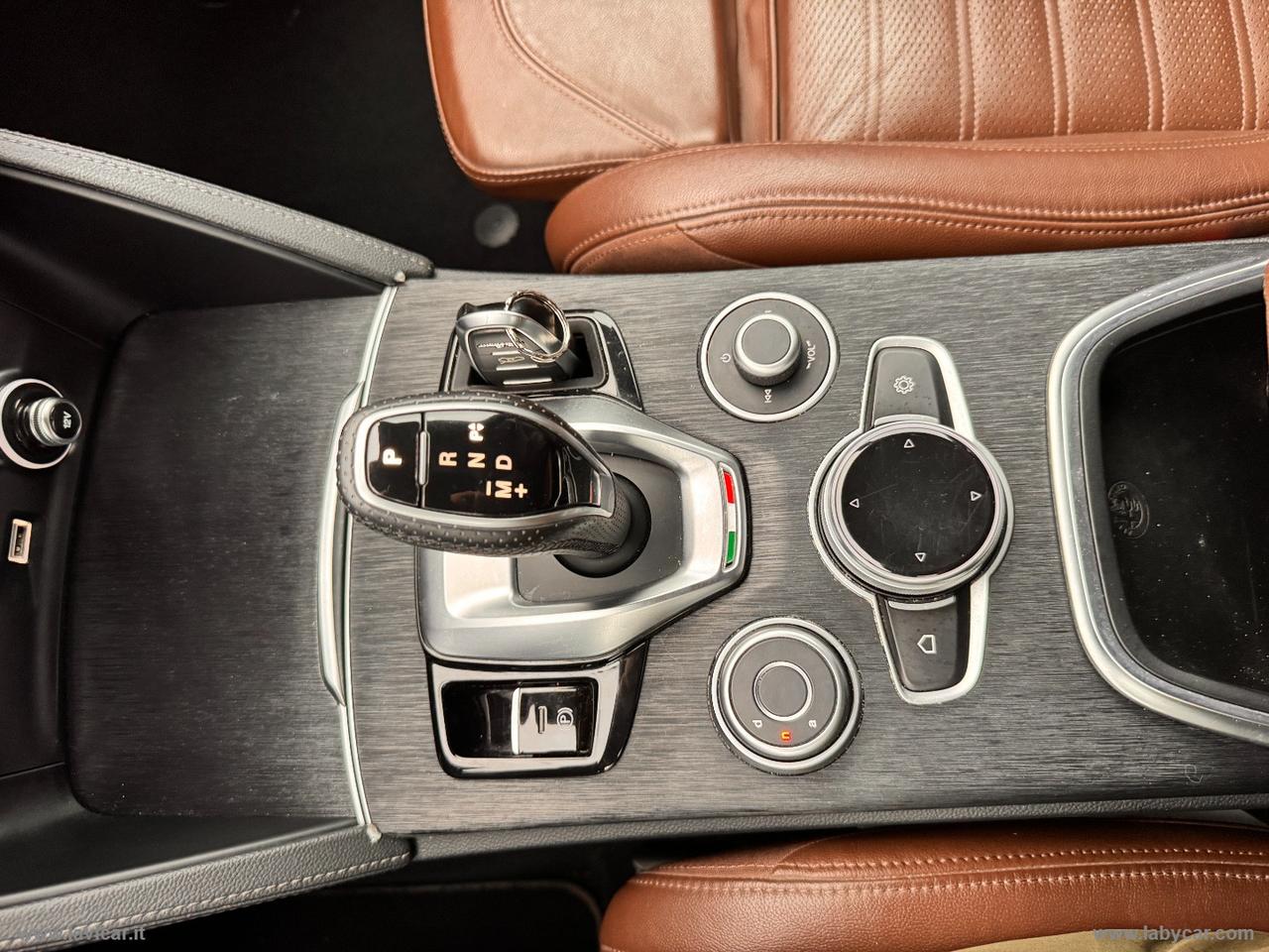 ALFA ROMEO Stelvio 2.2 T.diesel 210 CV AT8 Q4 Exec.