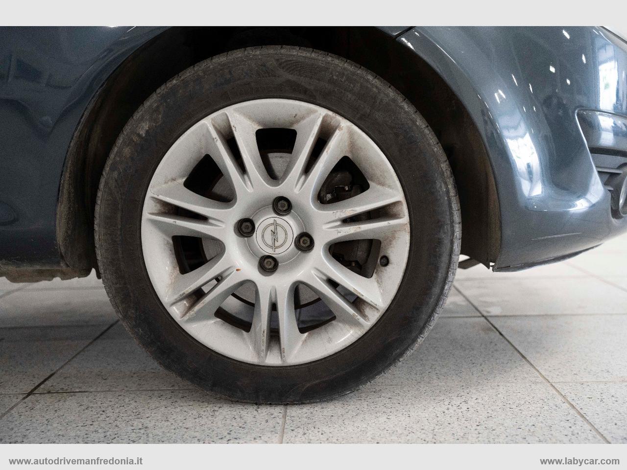 OPEL Corsa 1.7 16V DI 5p. Club