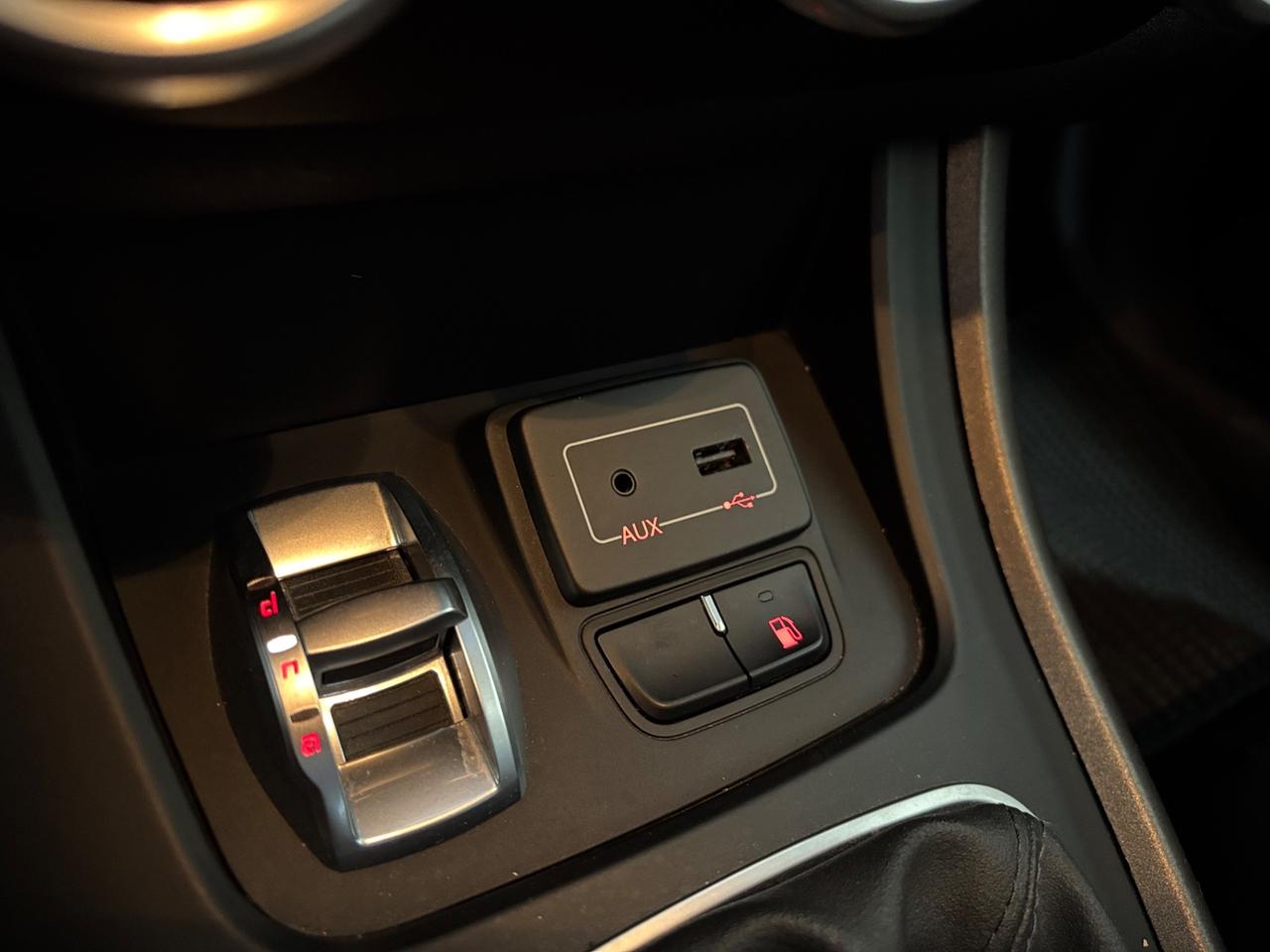 Alfa Romeo Giulietta 1.4 Turbo 120 CV GPL Distinctive permute finanziamenti