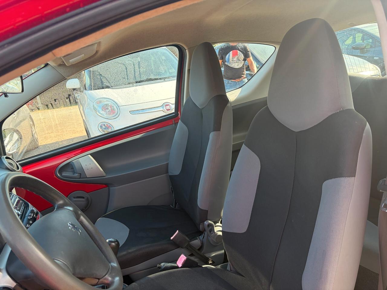 PEUGEOT 107 1.0 68CV 158.000KM ANNO 2011 ADATTA NEOPATENTATI