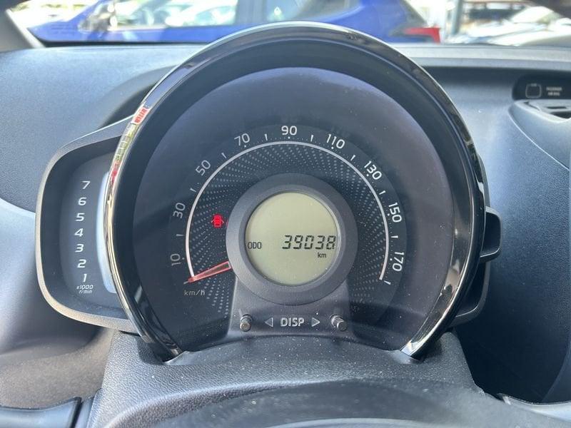 Toyota Aygo 1.0 VVT-i 72 CV 5 porte x-fun