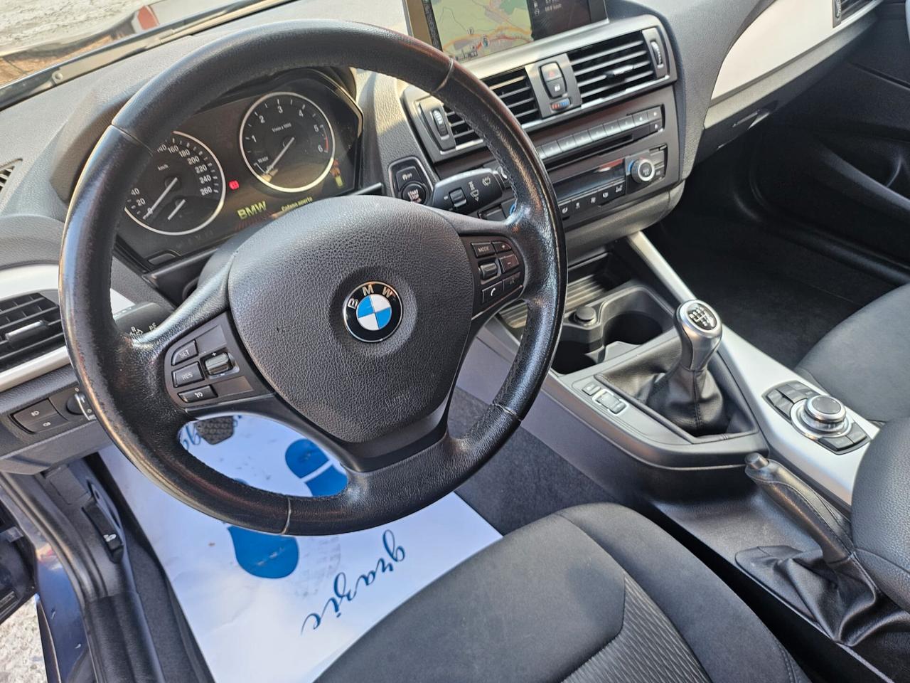 Bmw 118 118d 5p. Unique