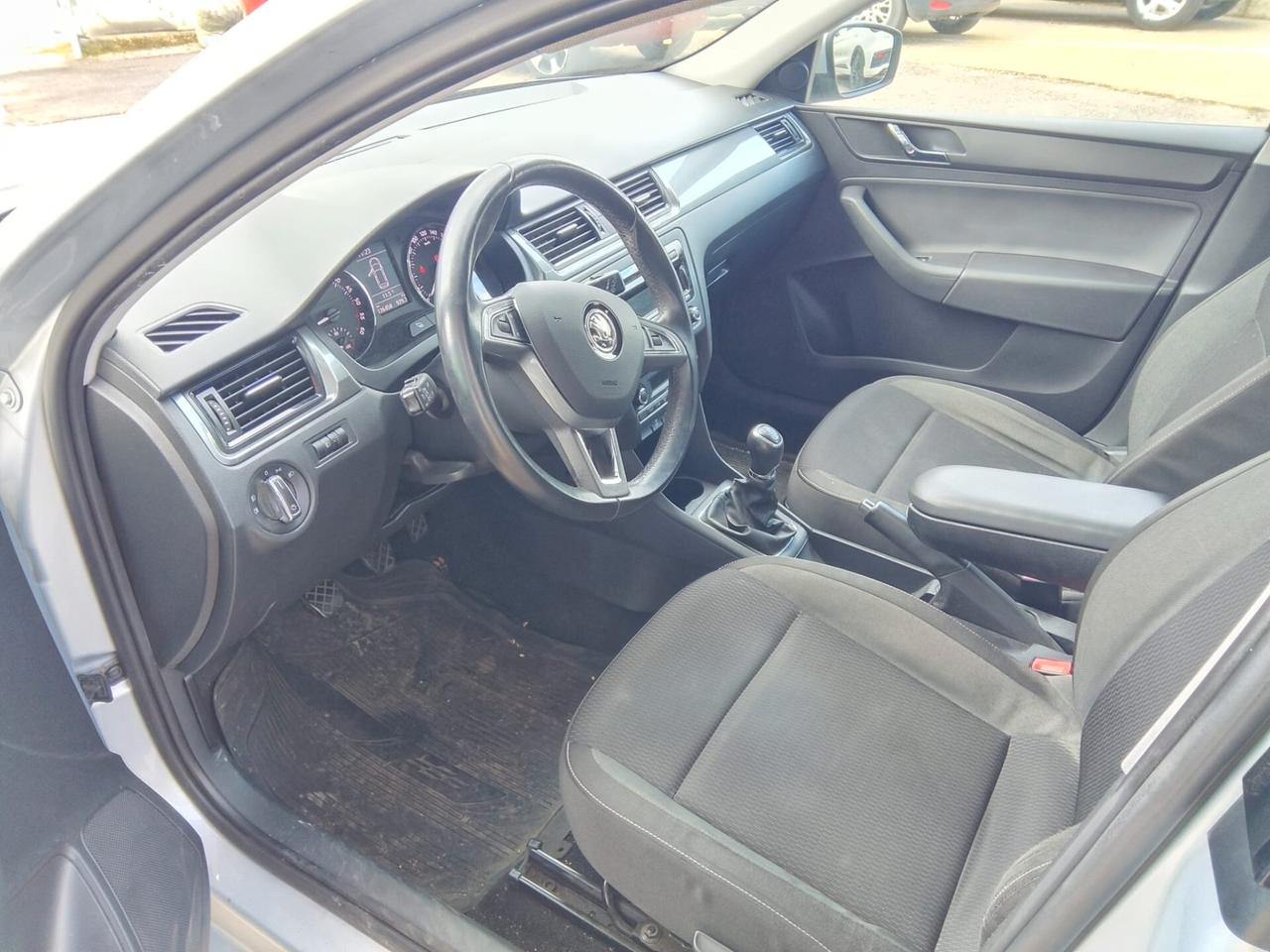 Skoda Rapid 1.6 TDI CR 90 CV Ambition
