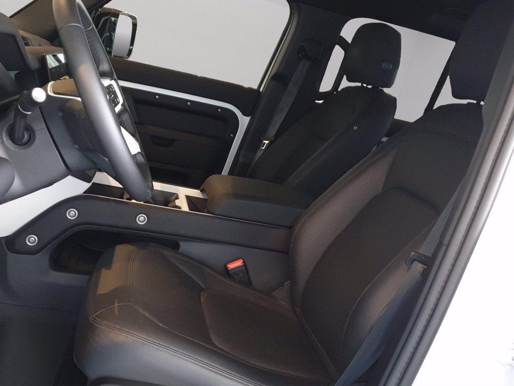 LAND ROVER Defender 110 3.0d i6 mhev x-dynamic se awd 200cv auto del 2024