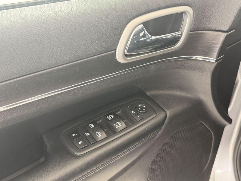 Jeep Grand Cherokee 3.0 V6 CRD 184kW Night Eagle