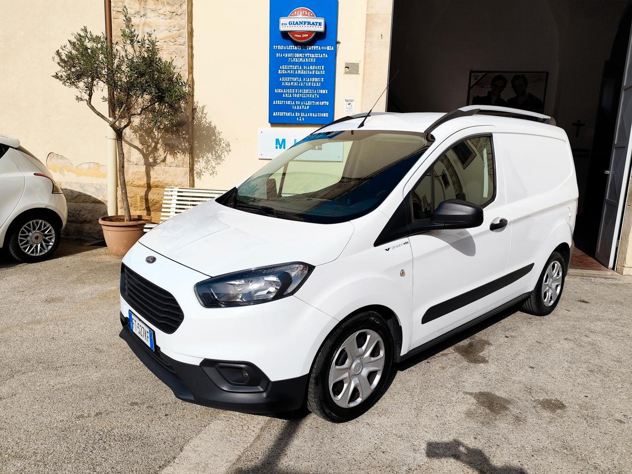 Ford Transit Courier 1.5 TDCi 100CV Van Entry