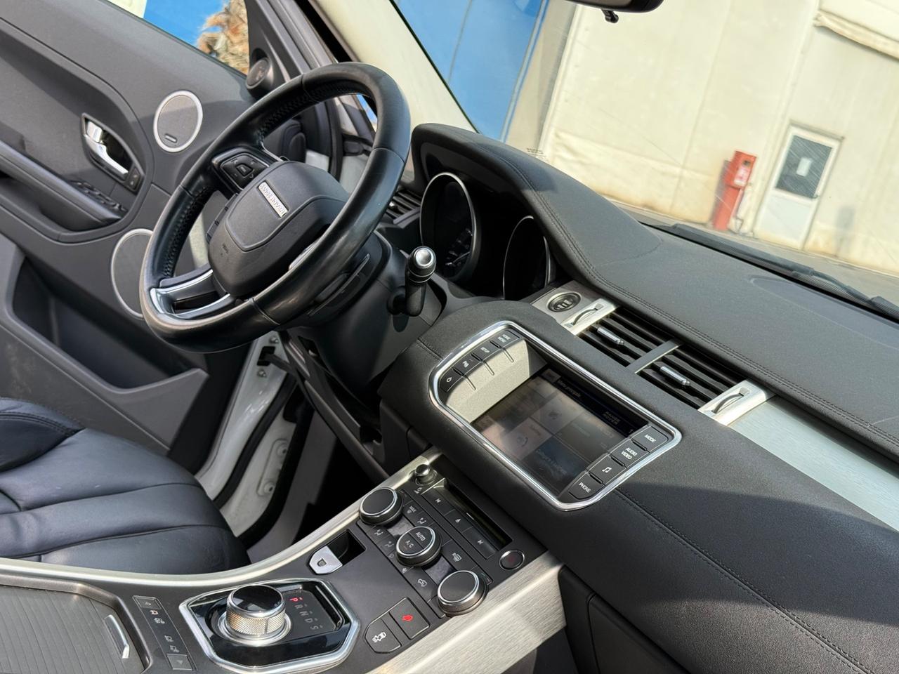 Land Rover Range Evoque 2.2 TD4 -150 Dynamic-PERMUTABILE