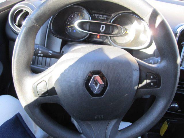 RENAULT Clio 1.2 75CV 5 porte Wave