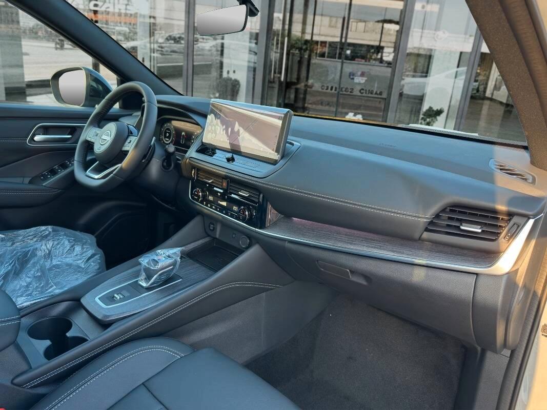 Nissan Qashqai KM0 1.3 mhev Tekna 2wd 158cv AUTOM E TETTO PANORAM