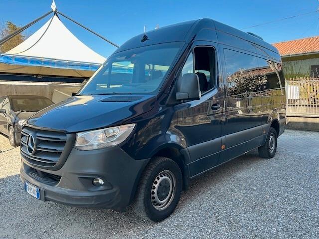 Mercedes-benz Sprinter K43/35 319 CDI RWD TA Tourer