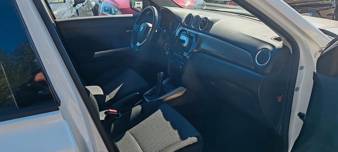 Suzuki Vitara 1.0 parzialmente alluvionata