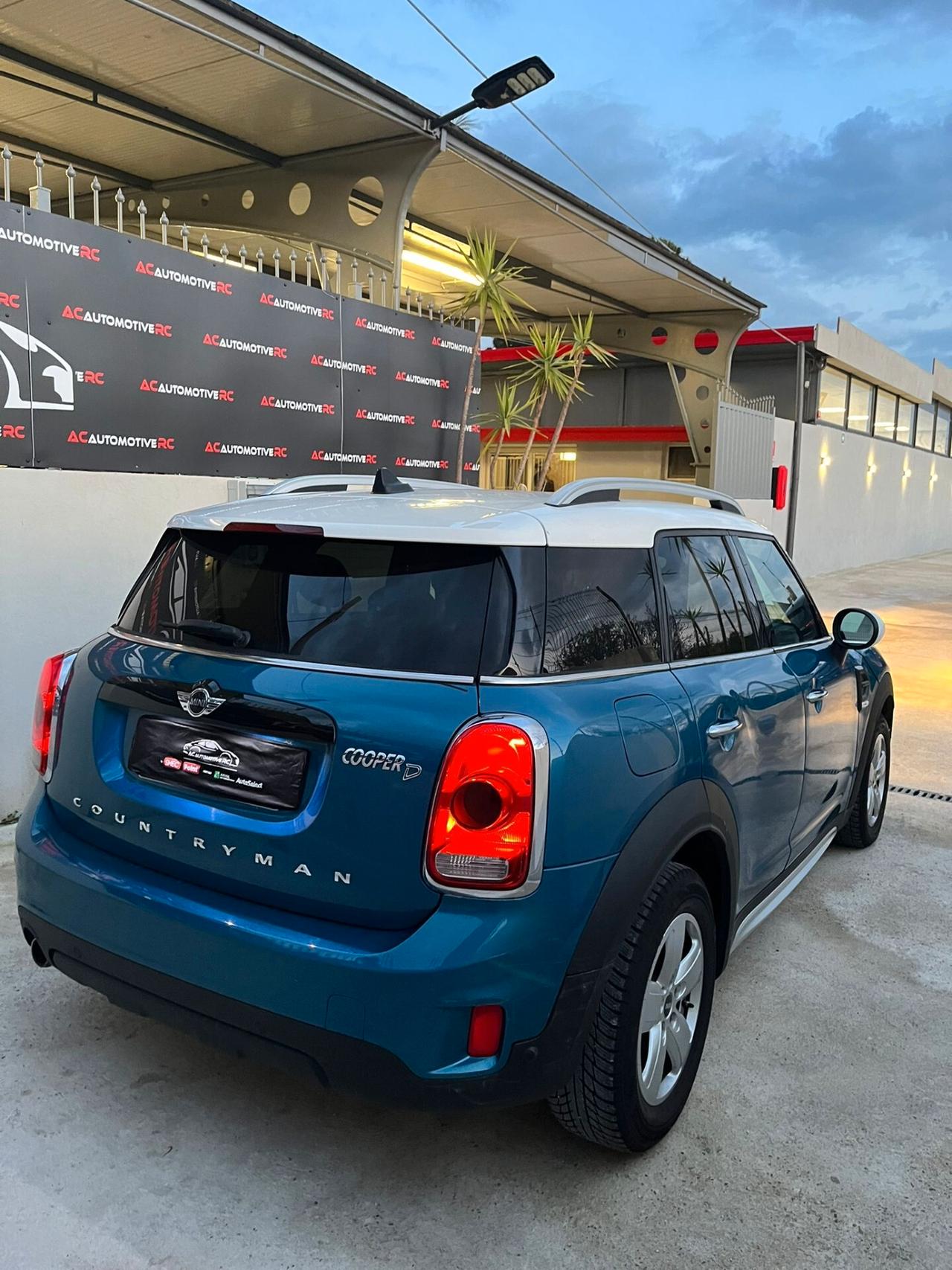 Mini Cooper D Countryman 2.0 Hype