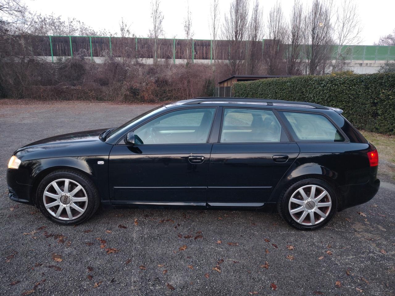 Audi A4 2.0 16V TDI Avant S LINE SOLO 120.000KM!!!