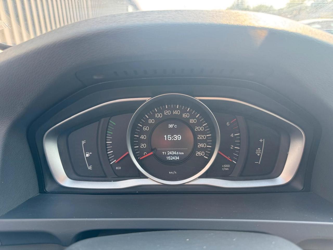 Volvo V60 D2 MANUALE 2018 150CV