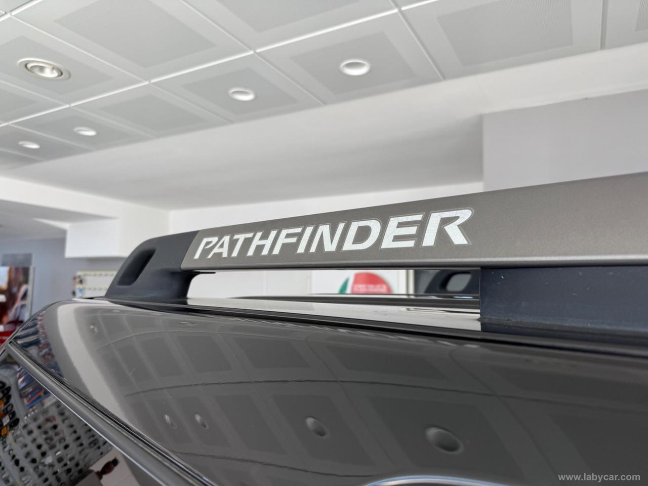 NISSAN Pathfinder 2.5 dCi LE