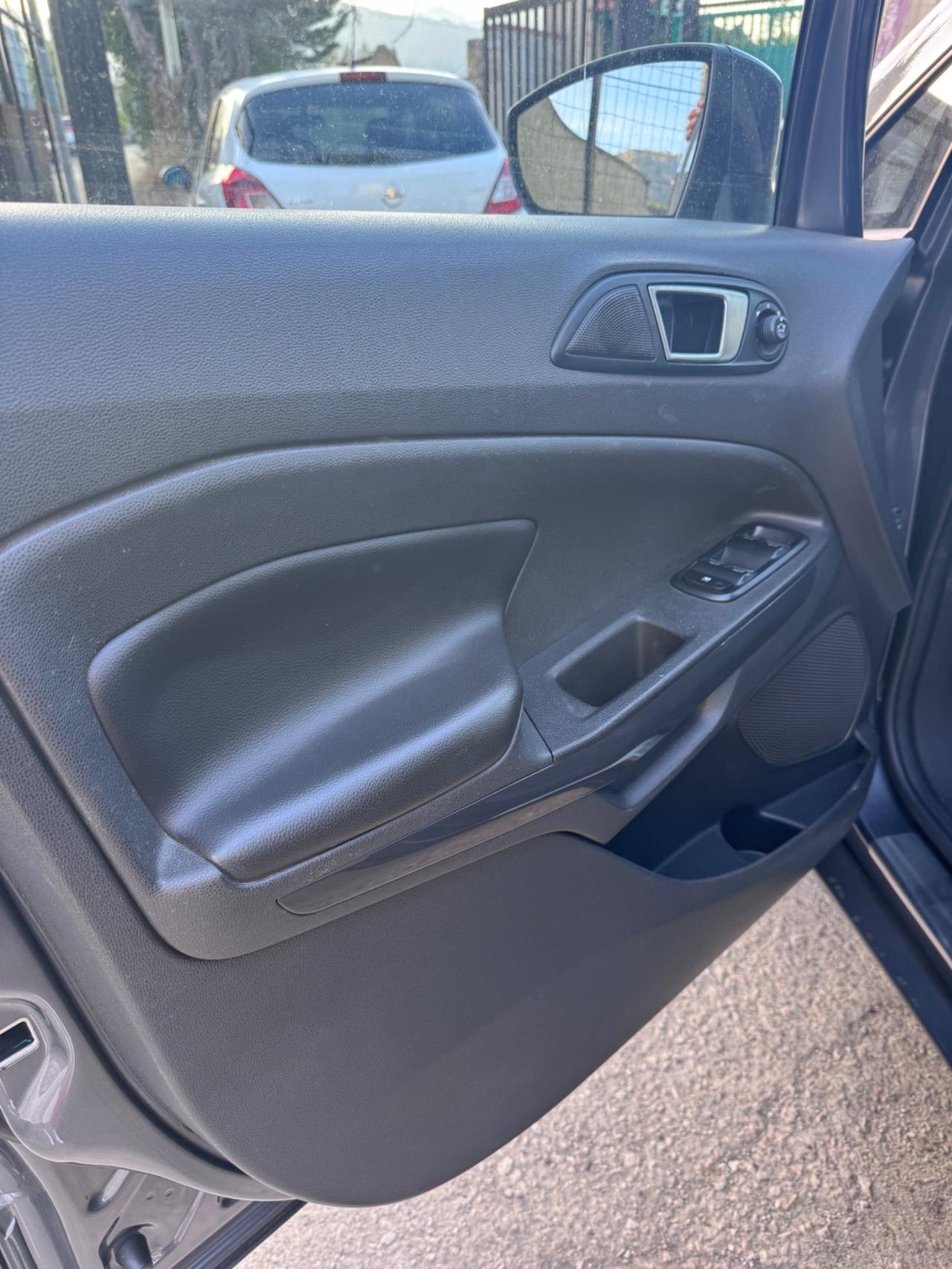 Ford EcoSport 1.5 TDCi 95 CV Titanium