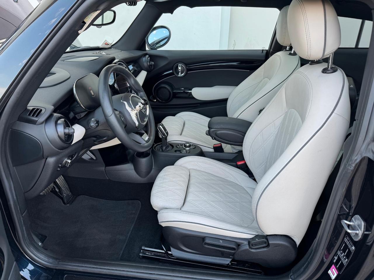 MINI John Cooper Works F56 3p 2.0 JCW auto INCIDENTATA
