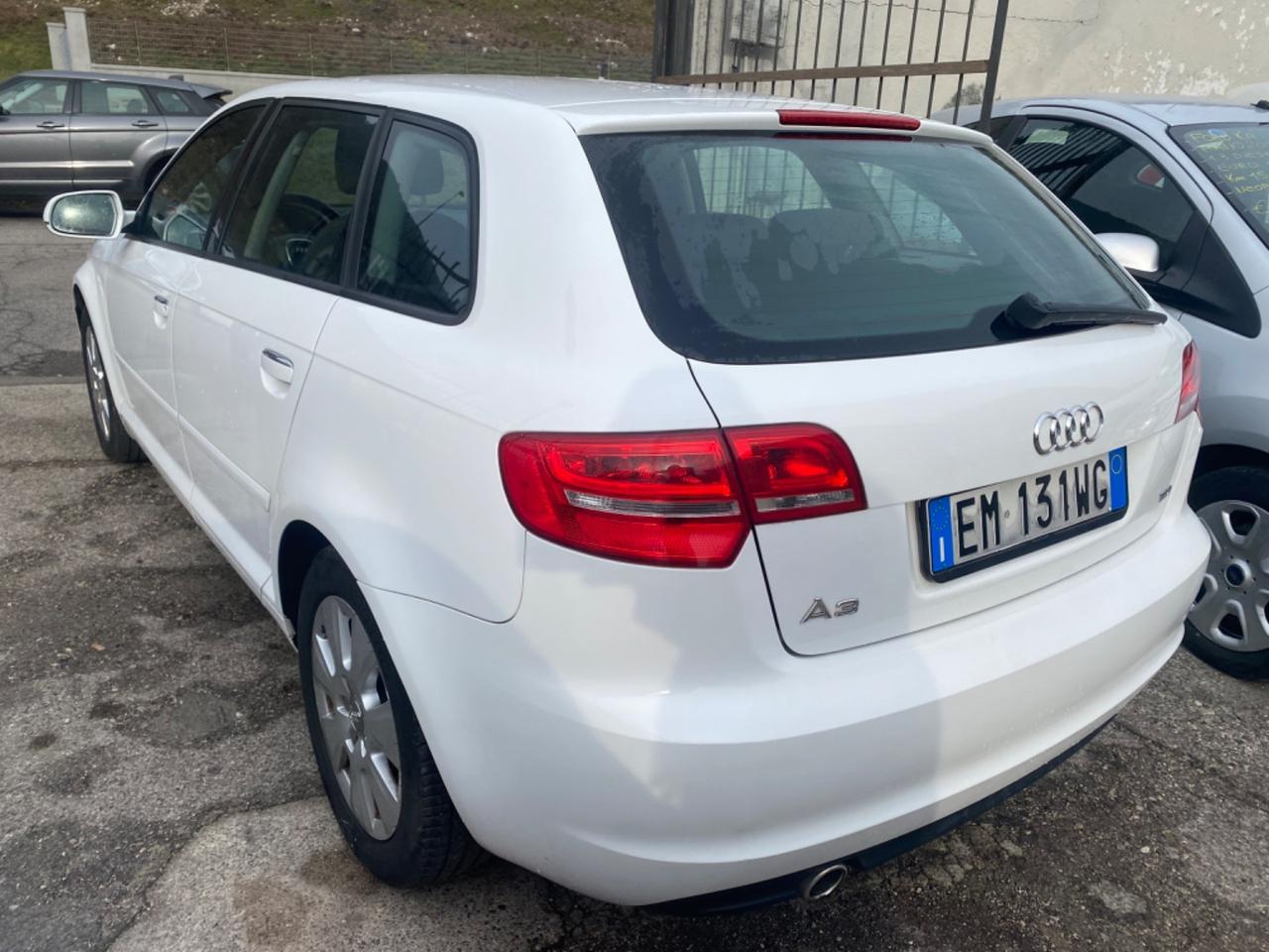 Audi A3 1.6 TDI 90 CV NEOPATENTATI