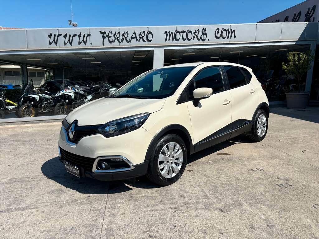 Renault Captur 1.5 dCi 8V 90 CV Start&Stop 2014 / KM 250.000 Tua a solo 49 Euro al mese