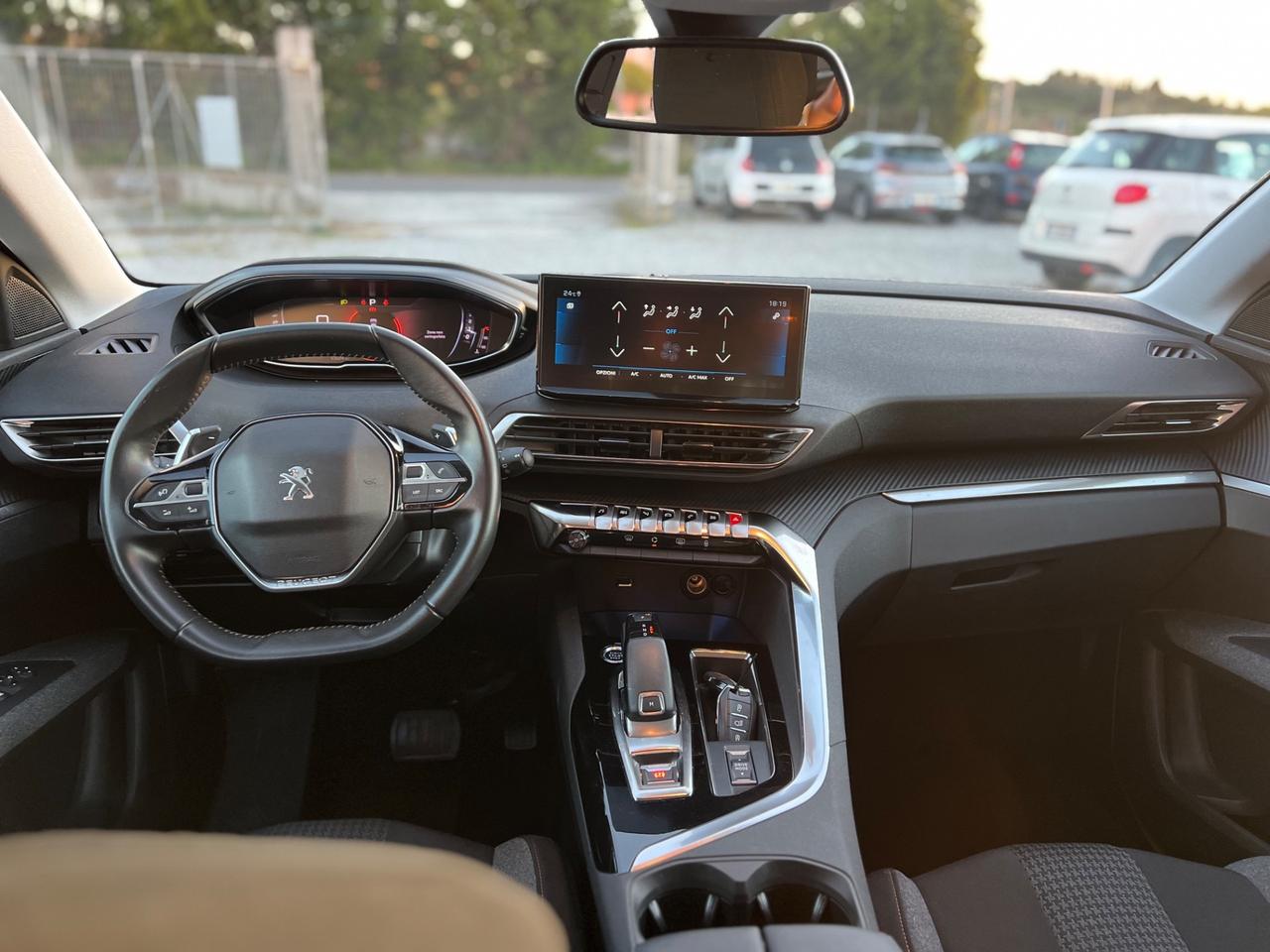 Peugeot 3008 BlueHDi 130 EAT8 Allure