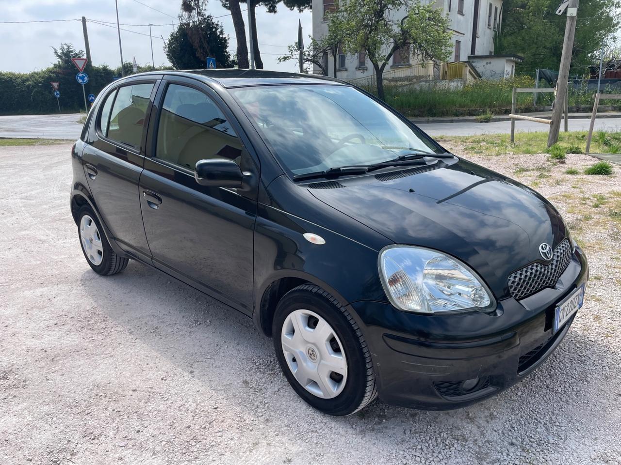 Toyota Yaris 1.3i Sol Blue BOMBOLA GPL NUOVA!!!!!