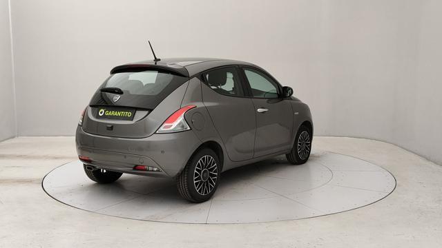 LANCIA Ypsilon 1.0 firefly hybrid Platino s&s 70cv