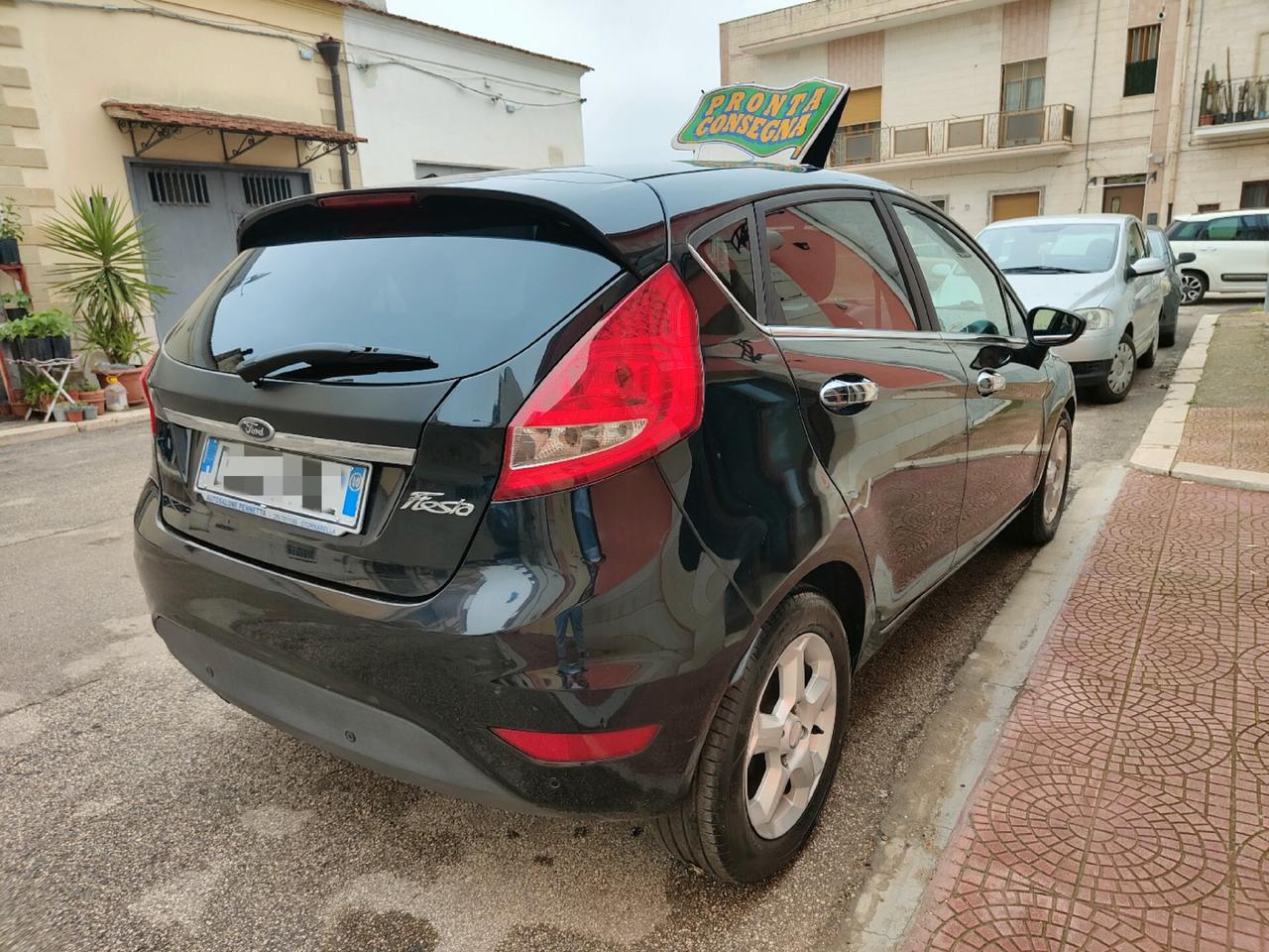 Ford Fiesta 1.4 5 porte Bz.- GPL Titanium