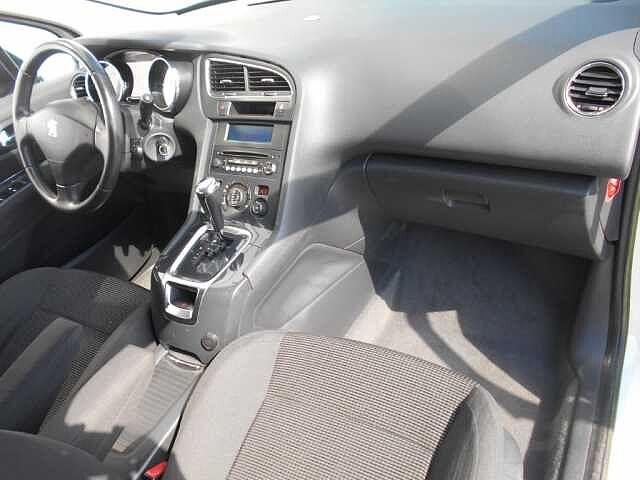 Peugeot 5008 2.0 HDi 163CV aut. Active
