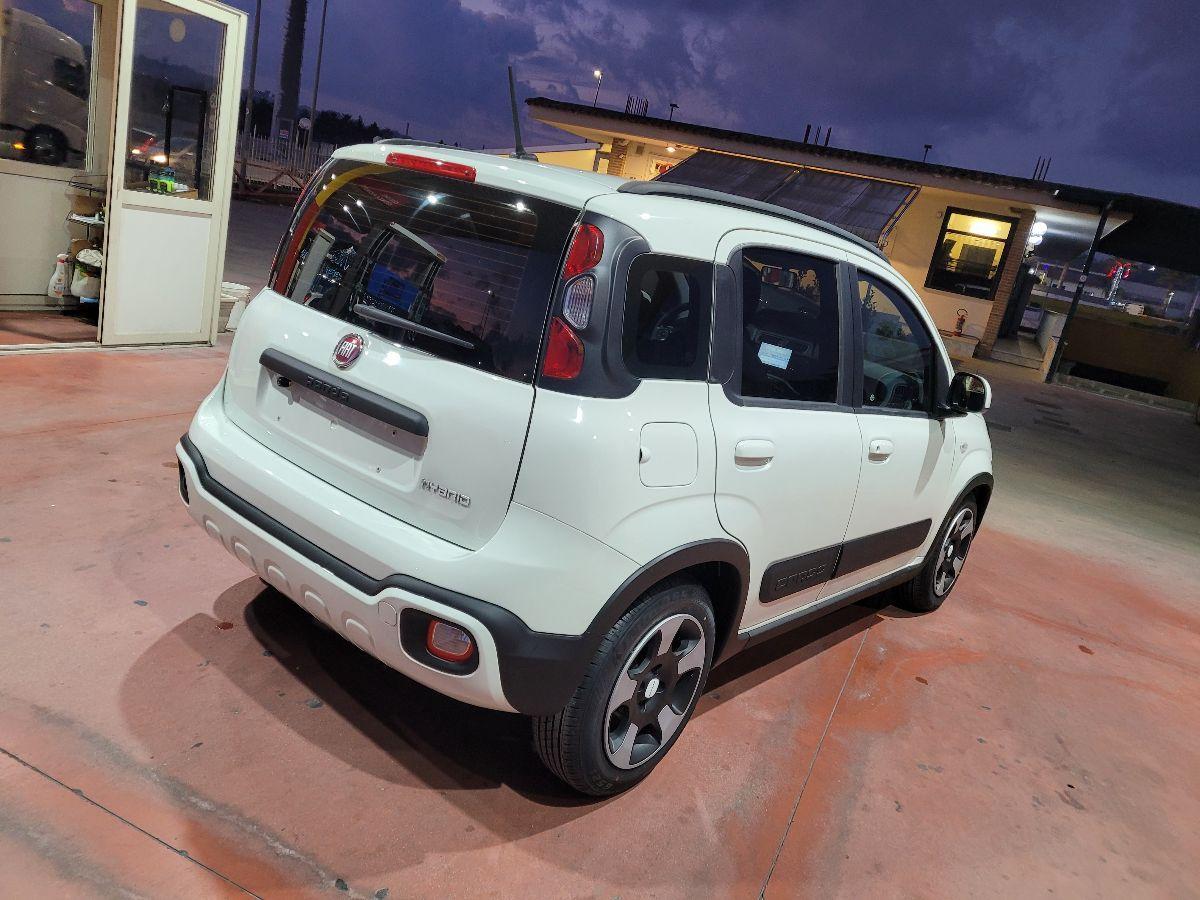 FIAT - Panda - 1.0 FireFly S&S Hybrid City Cross